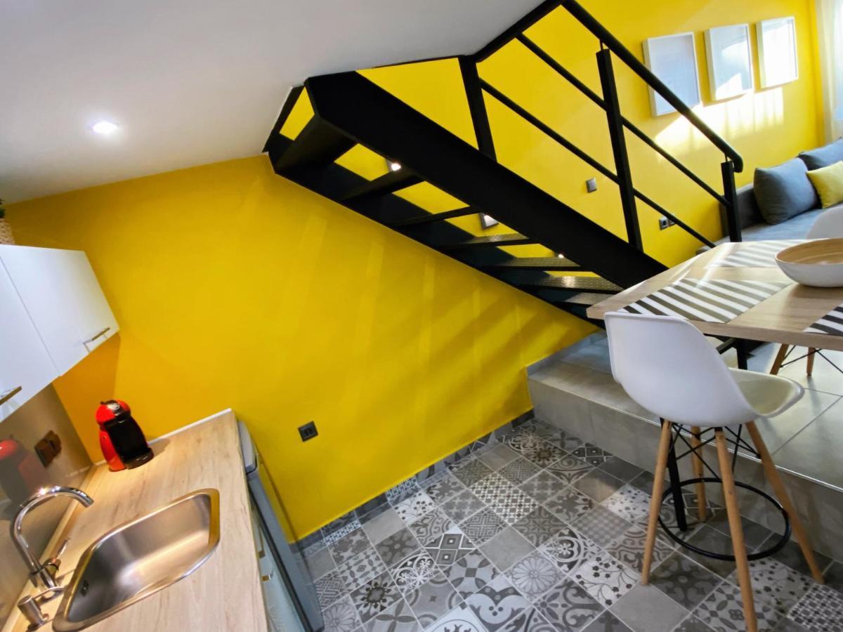 48 Downtown Lofts Apartment Néa Péramos Екстериор снимка