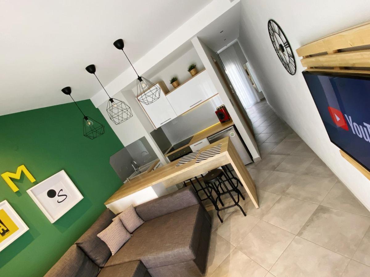 48 Downtown Lofts Apartment Néa Péramos Екстериор снимка