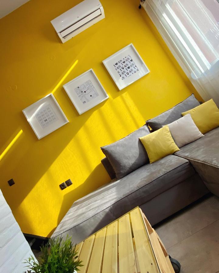 48 Downtown Lofts Apartment Néa Péramos Екстериор снимка