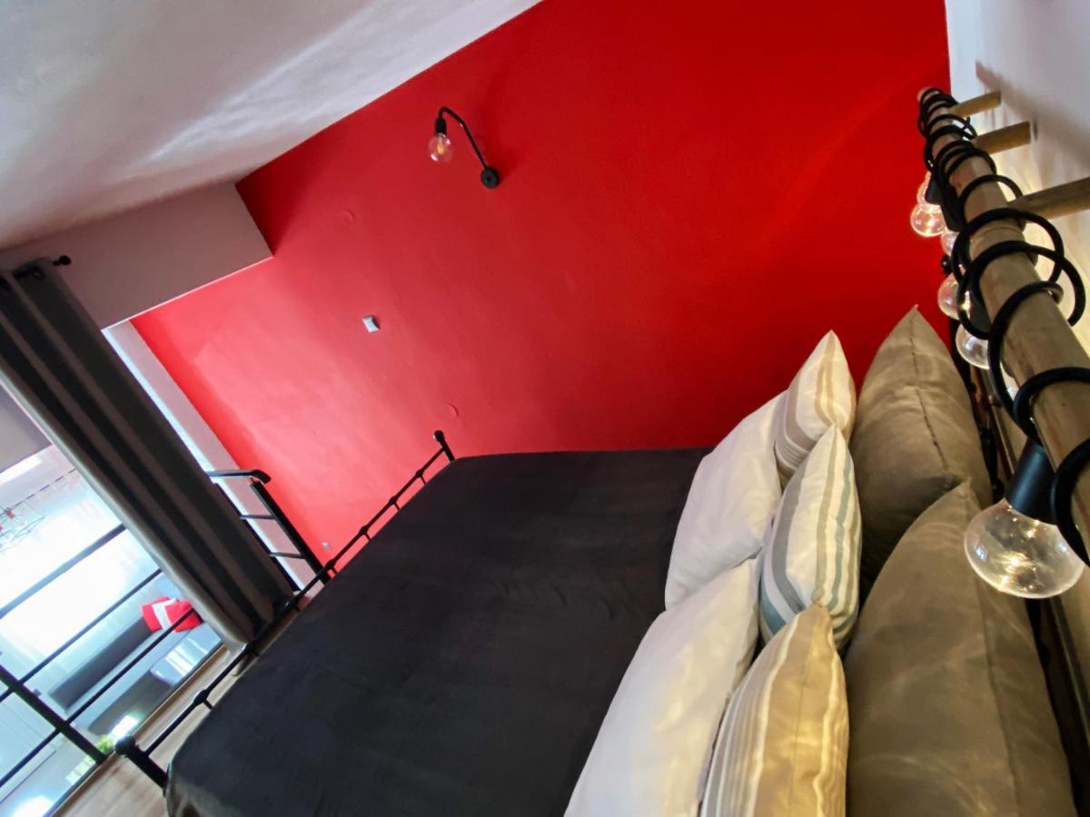 48 Downtown Lofts Apartment Néa Péramos Екстериор снимка
