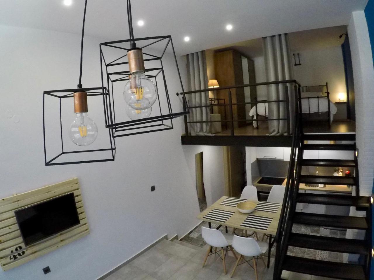 48 Downtown Lofts Apartment Néa Péramos Екстериор снимка